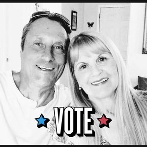 Meet your Posher, Maxine